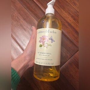 Crabtree & Evelyn Summer Hill Scented Bath & Shower Gel 33.8 Fl Oz Jumbo, NEW